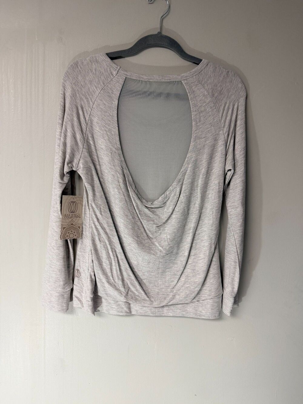 Balance Collection Womens Medium Gray Open Back Yoga Top NWT Long Sleeve